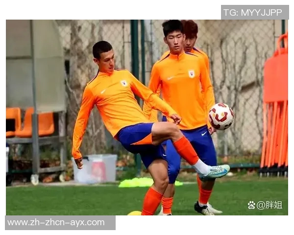 柏太阳神与广州恒大激战正酣谁能在中超赛场上笑到最后